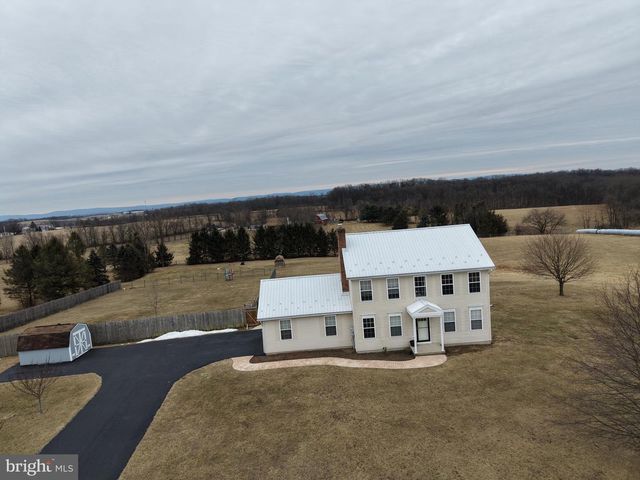 4 SUBDIVISION ROAD, Newville, PA 17241