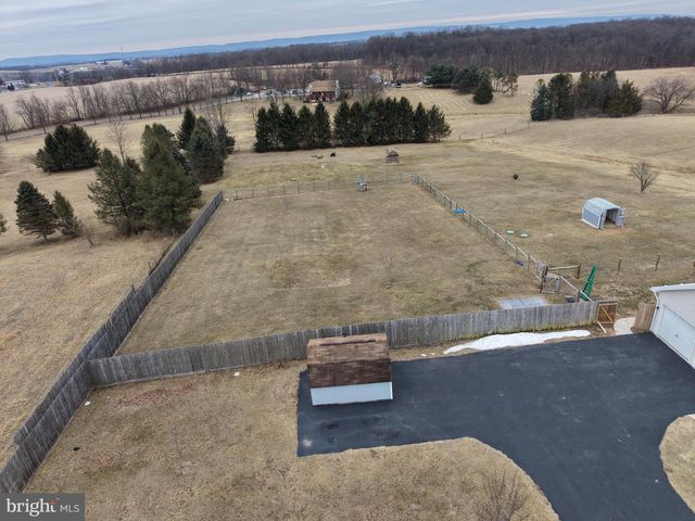 4 SUBDIVISION ROAD, Newville, PA 17241