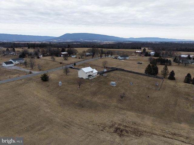 4 SUBDIVISION ROAD, Newville, PA 17241