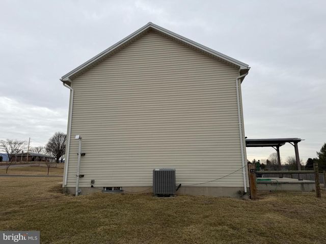 4 SUBDIVISION ROAD, Newville, PA 17241