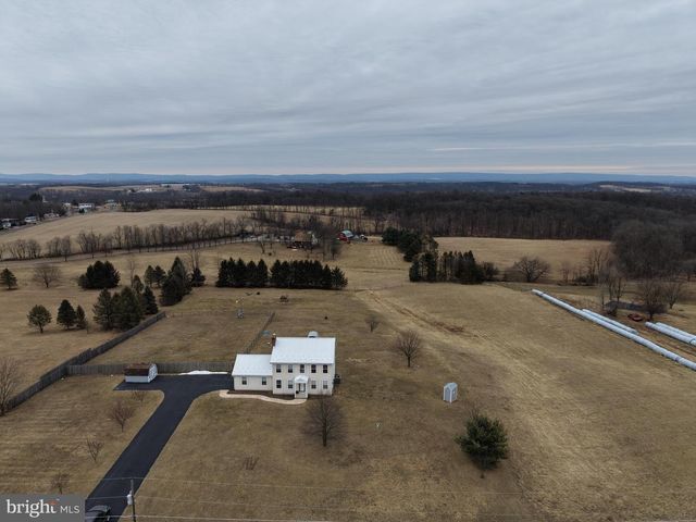 4 SUBDIVISION ROAD, Newville, PA 17241