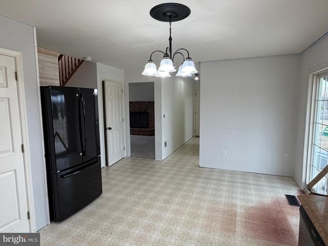 4 SUBDIVISION ROAD, Newville, PA 17241