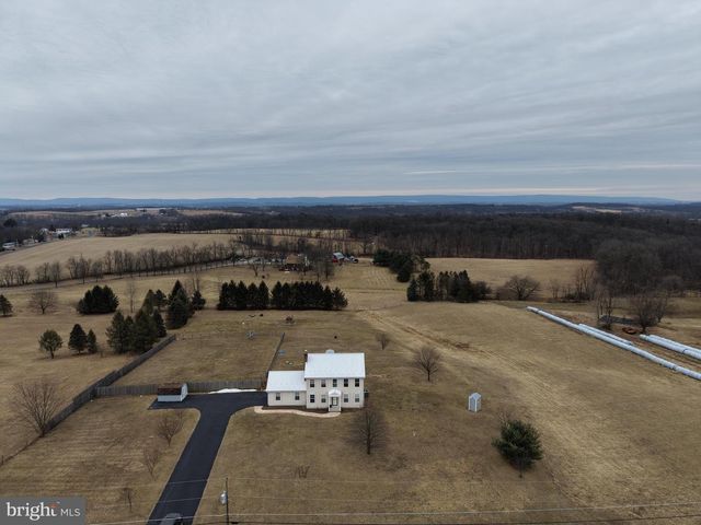 4 SUBDIVISION ROAD, Newville, PA 17241