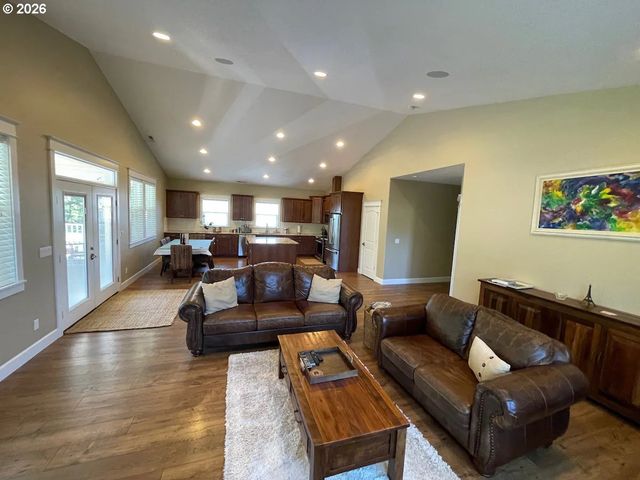 16695 S HARDING Rd, Oregon City, OR 97045