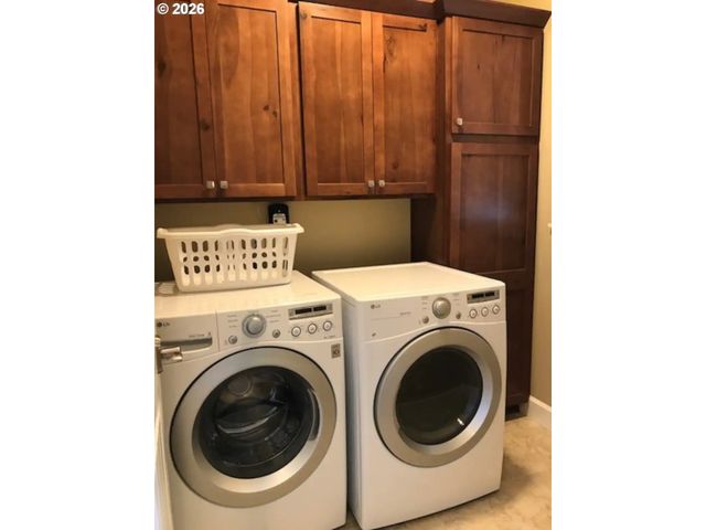 16695 S HARDING Rd, Oregon City, OR 97045