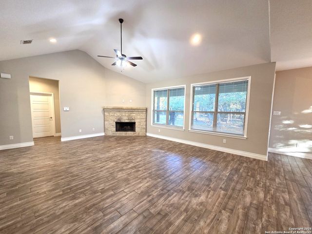 131 FLINT, Canyon Lake, TX 78133