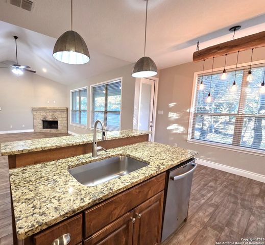 131 FLINT, Canyon Lake, TX 78133