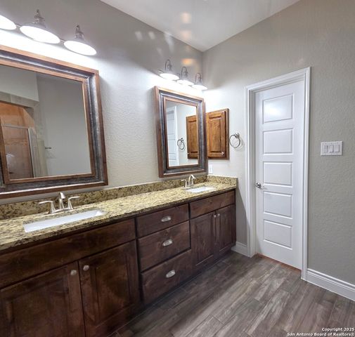 131 FLINT, Canyon Lake, TX 78133