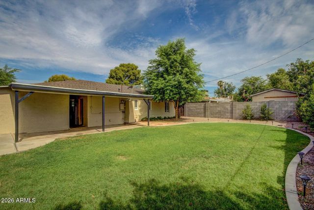 7023 N 11TH Place, Phoenix, AZ 85020