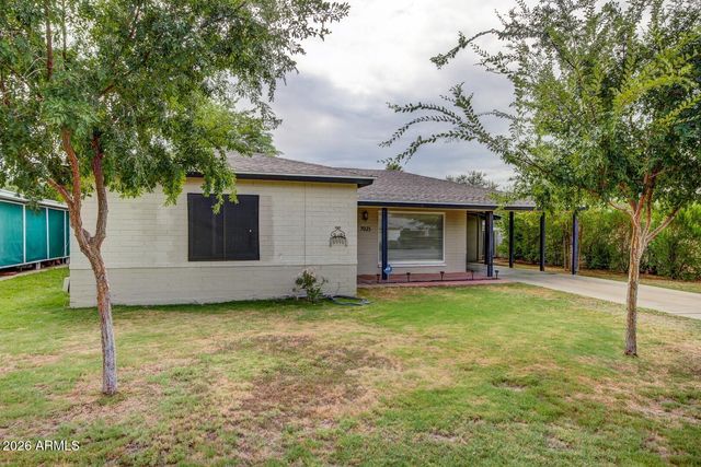 7023 N 11TH Place, Phoenix, AZ 85020