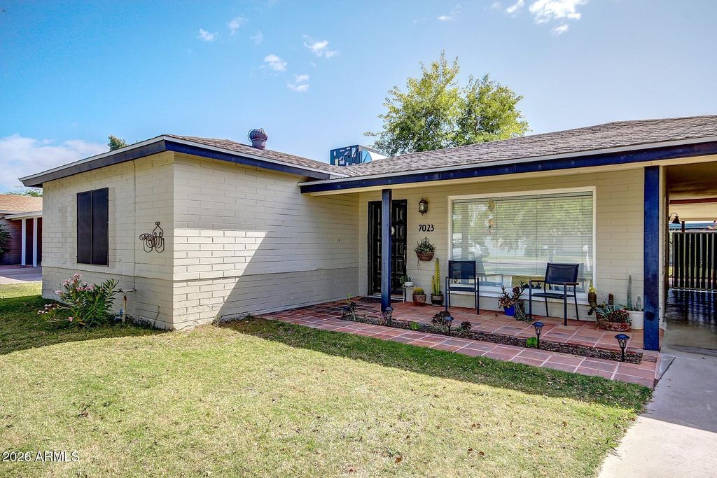 7023 N 11TH Place, Phoenix, AZ 85020