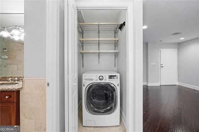 2479 Peachtree Road NE 203, Atlanta, GA 30305