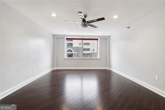 2479 Peachtree Road NE 203, Atlanta, GA 30305