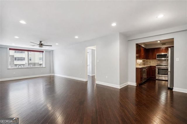 2479 Peachtree Road NE 203, Atlanta, GA 30305