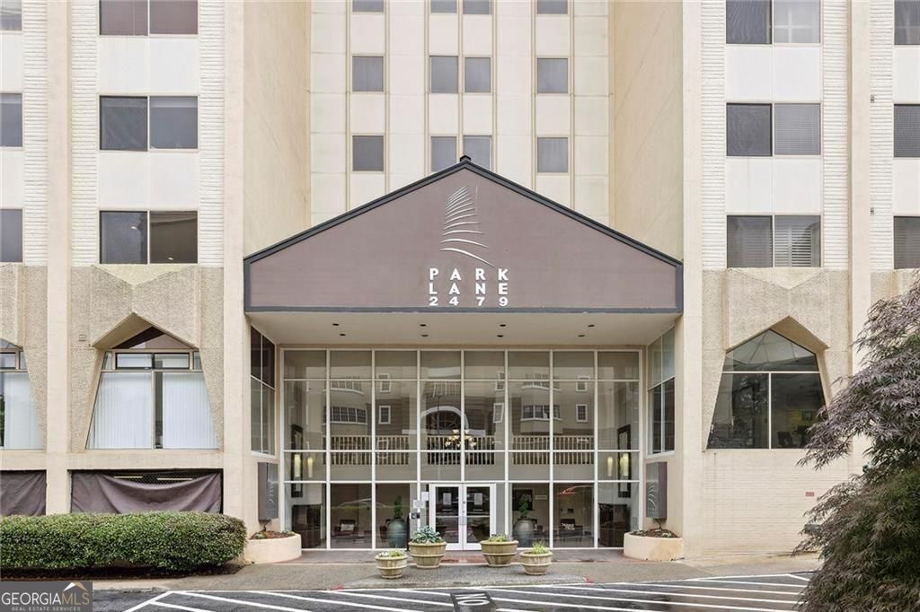 2479 Peachtree Road NE 203, Atlanta, GA 30305