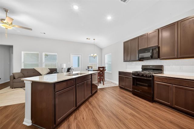 8102 Coral Drive, Texas City, TX 77591