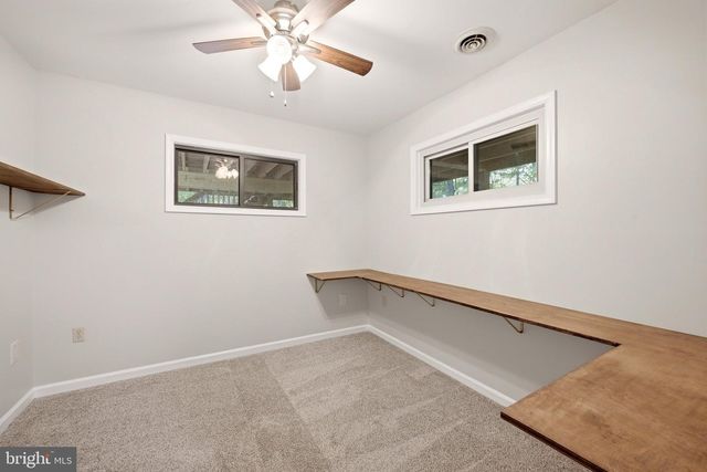 4 PEACE PIPE LN, Hedgesville, WV 25427