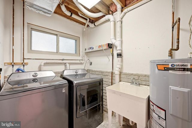 4 PEACE PIPE LN, Hedgesville, WV 25427
