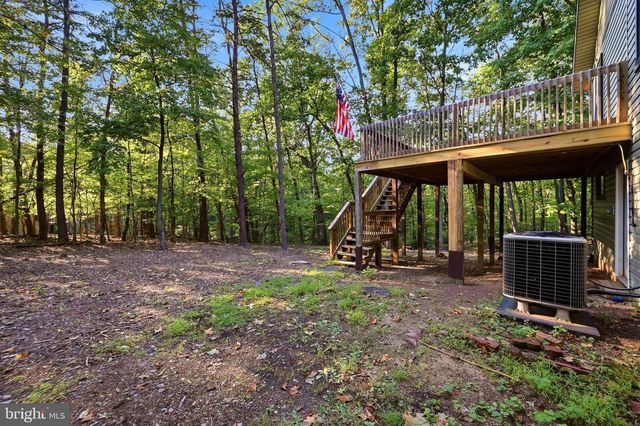 4 PEACE PIPE LN, Hedgesville, WV 25427