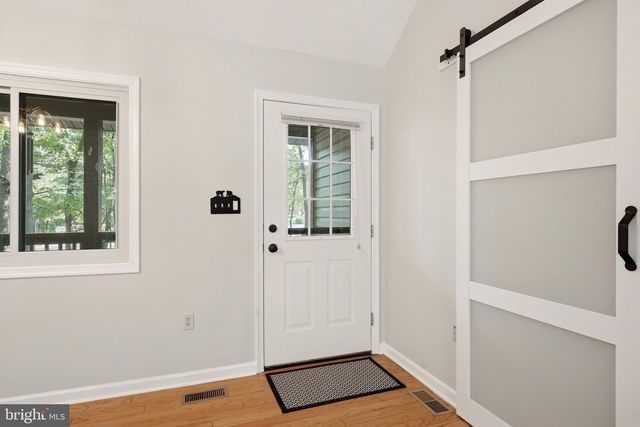 4 PEACE PIPE LN, Hedgesville, WV 25427