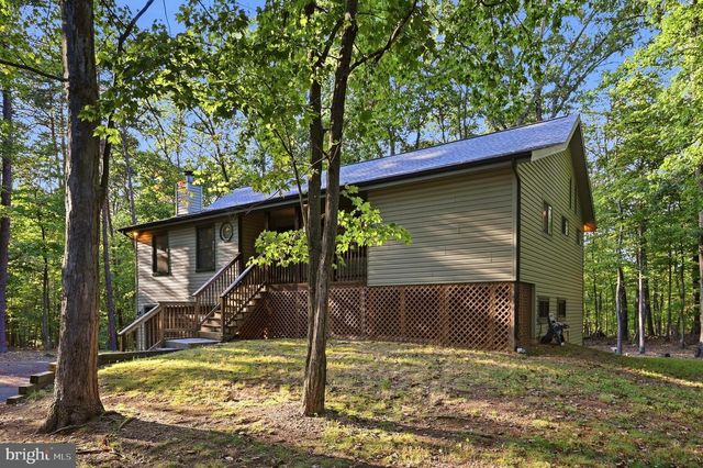 4 PEACE PIPE LN, Hedgesville, WV 25427