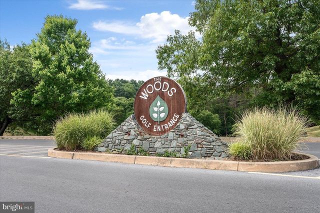 4 PEACE PIPE LN, Hedgesville, WV 25427