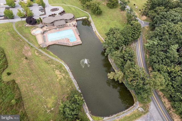 4 PEACE PIPE LN, Hedgesville, WV 25427