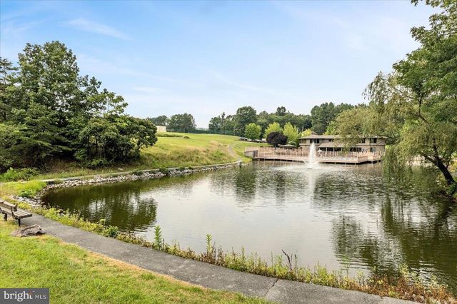 4 PEACE PIPE LN, Hedgesville, WV 25427