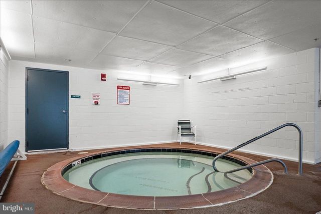 4 PEACE PIPE LN, Hedgesville, WV 25427