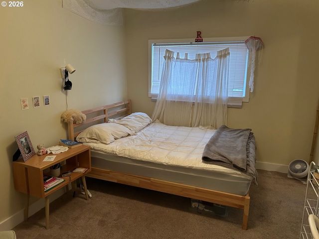 2031 HILYARD St, Eugene, OR 97405