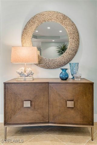 2549 W Gulf DR 102, Sanibel, FL 33957