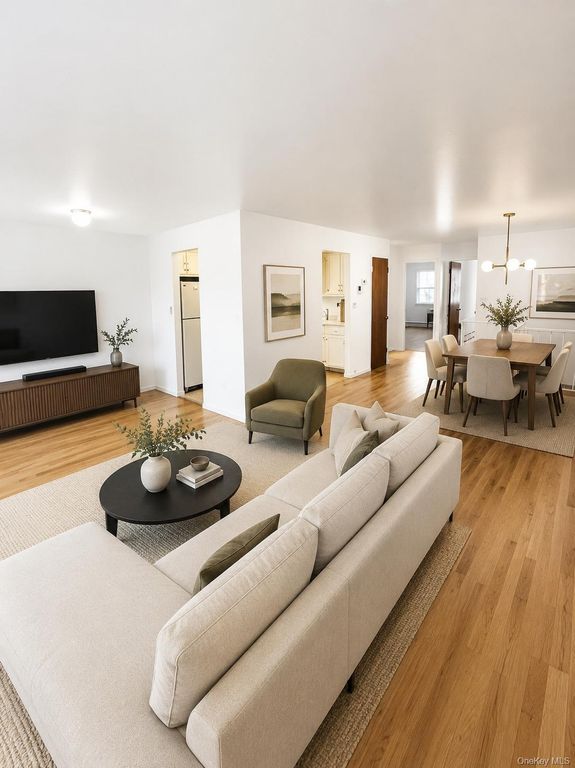 13115 15th Avenue, College Point, NY 11356