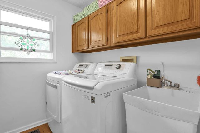 176 Highmeadow Drive, Columbus, OH 43230