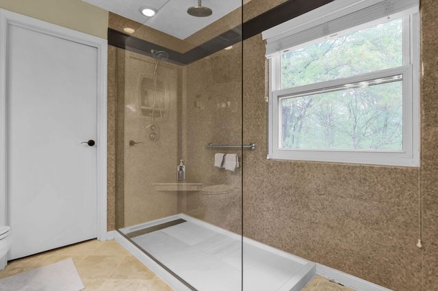 176 Highmeadow Drive, Columbus, OH 43230