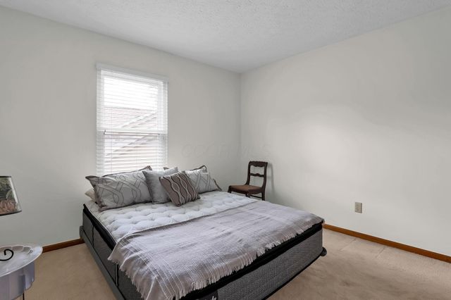 176 Highmeadow Drive, Columbus, OH 43230
