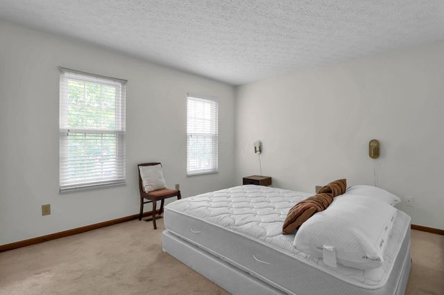 176 Highmeadow Drive, Columbus, OH 43230