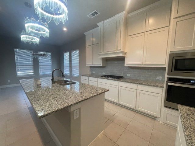 321 Equestrian Drive, Waxahachie, TX 75165