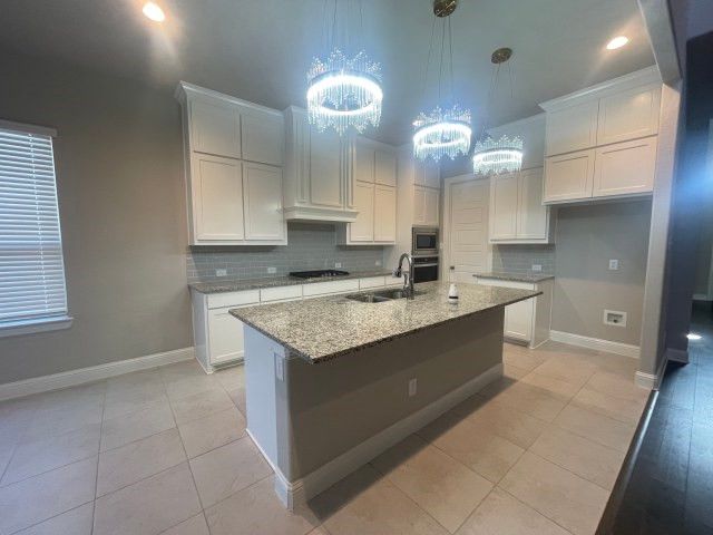 321 Equestrian Drive, Waxahachie, TX 75165