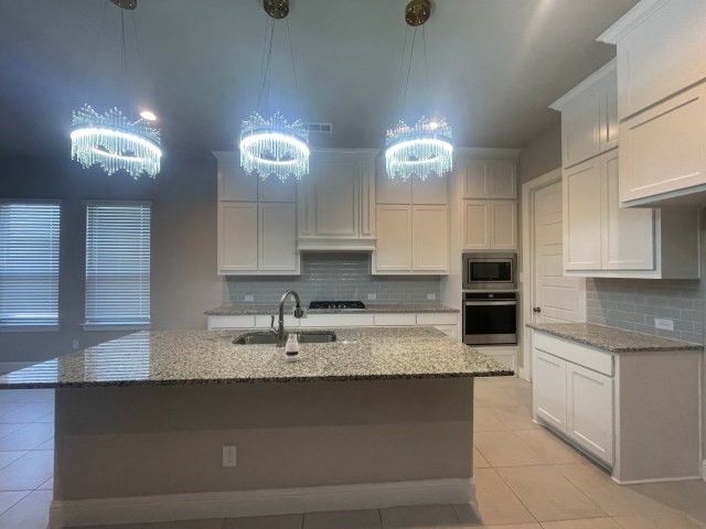 321 Equestrian Drive, Waxahachie, TX 75165