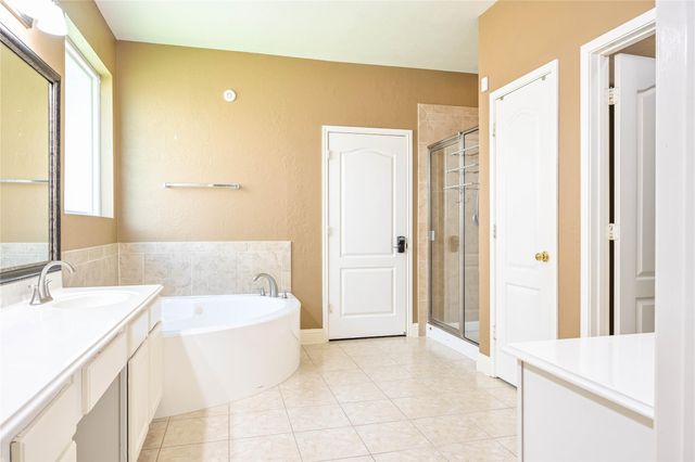 10226 N Laurel Branch Drive Drive, Houston, TX 77064