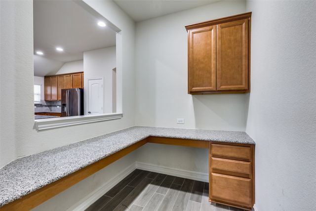 2502 Wallingford Drive, Mansfield, TX 76084