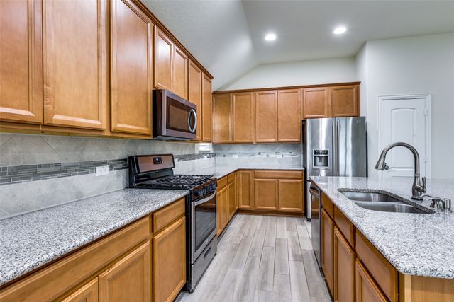 2502 Wallingford Drive, Mansfield, TX 76084