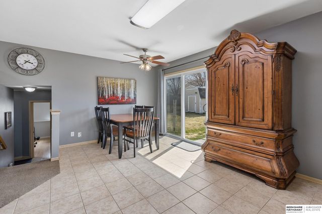 19361 U Street, Omaha, NE 68135
