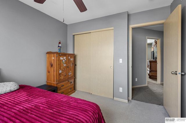 19361 U Street, Omaha, NE 68135