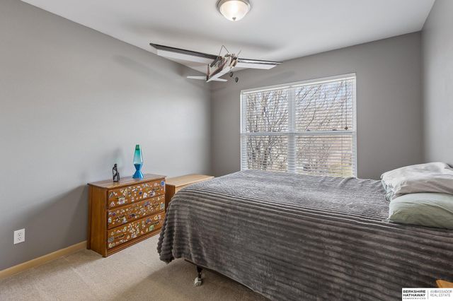 19361 U Street, Omaha, NE 68135