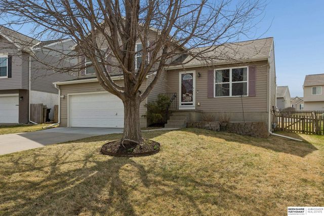 19361 U Street, Omaha, NE 68135