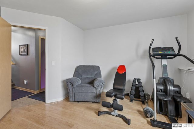 19361 U Street, Omaha, NE 68135