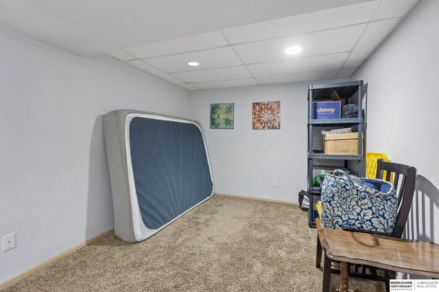 19361 U Street, Omaha, NE 68135