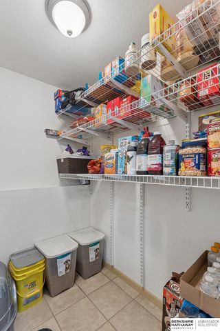 19361 U Street, Omaha, NE 68135