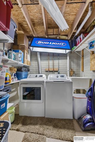 19361 U Street, Omaha, NE 68135